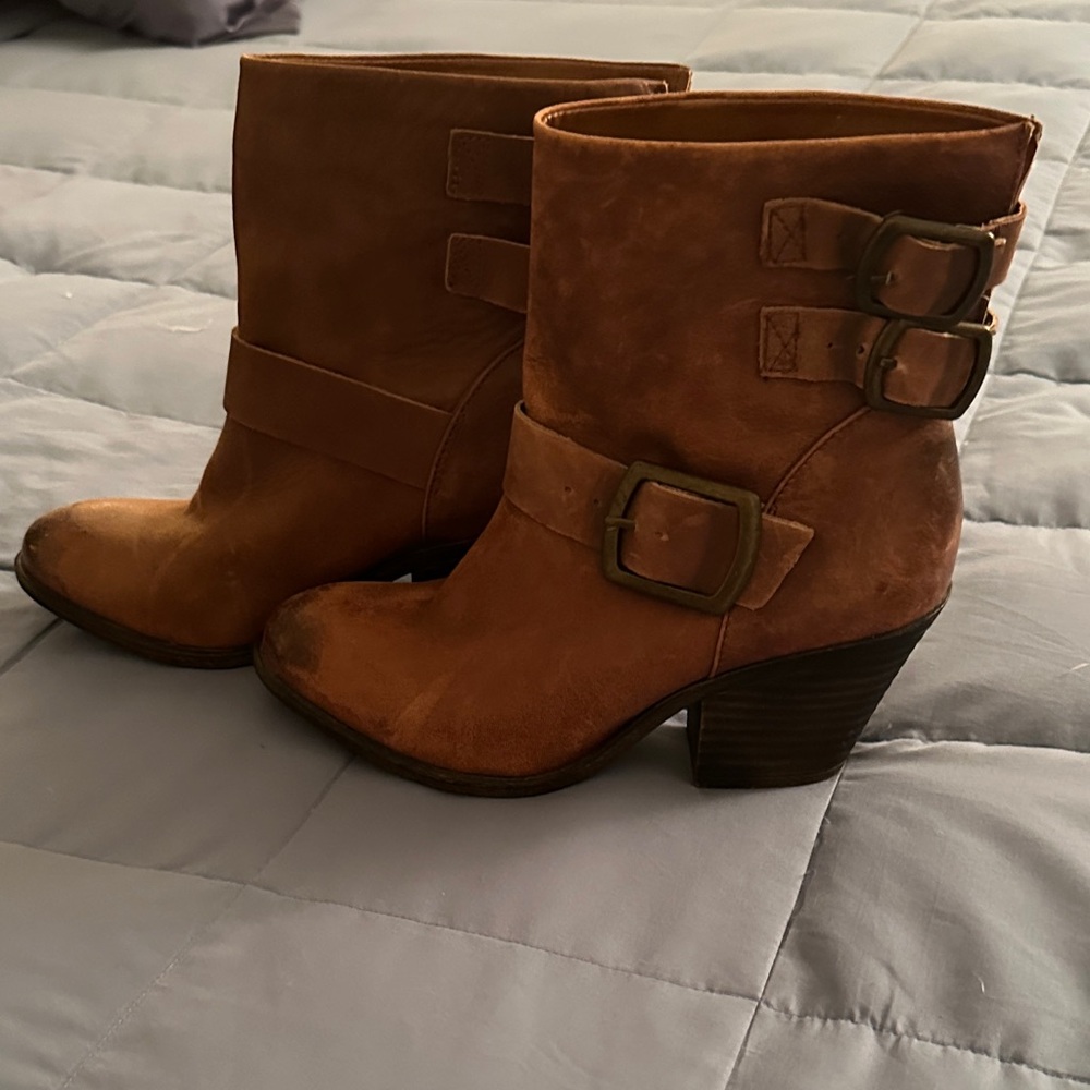 Lucky Brand Tan Heeled Boots with Double Buckles